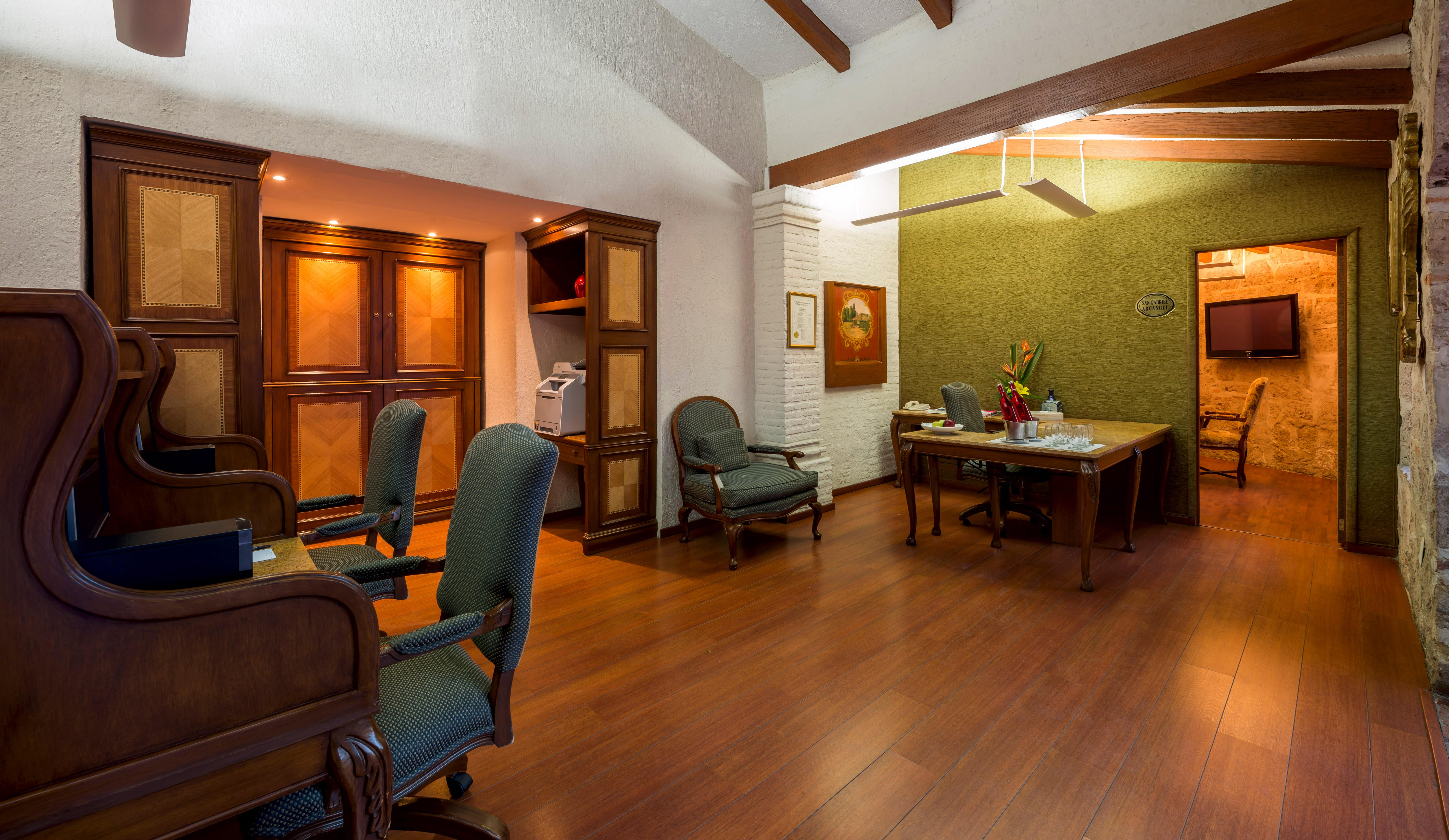 Hotel Quinta Real Guadalajara Extérieur photo