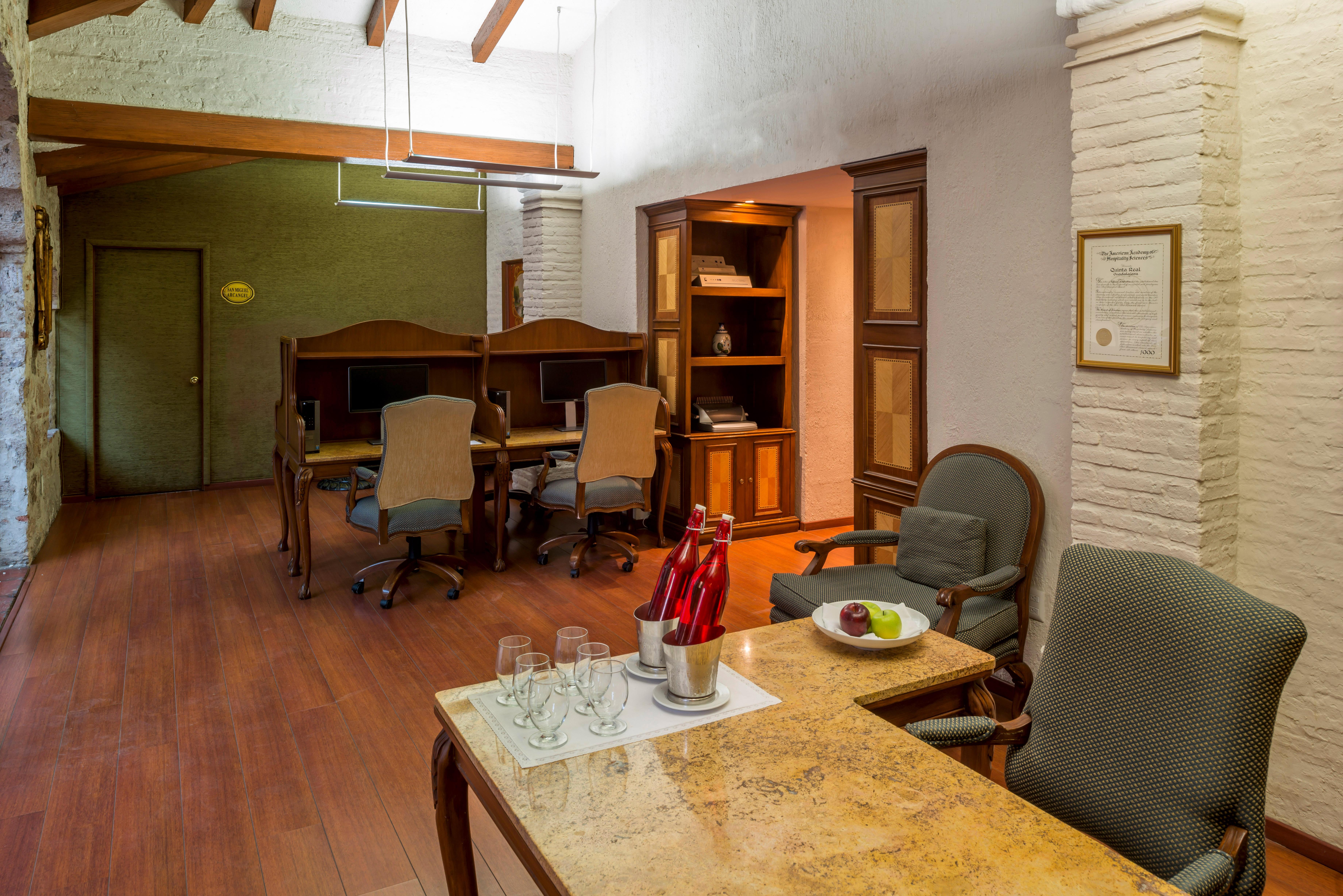 Hotel Quinta Real Guadalajara Extérieur photo
