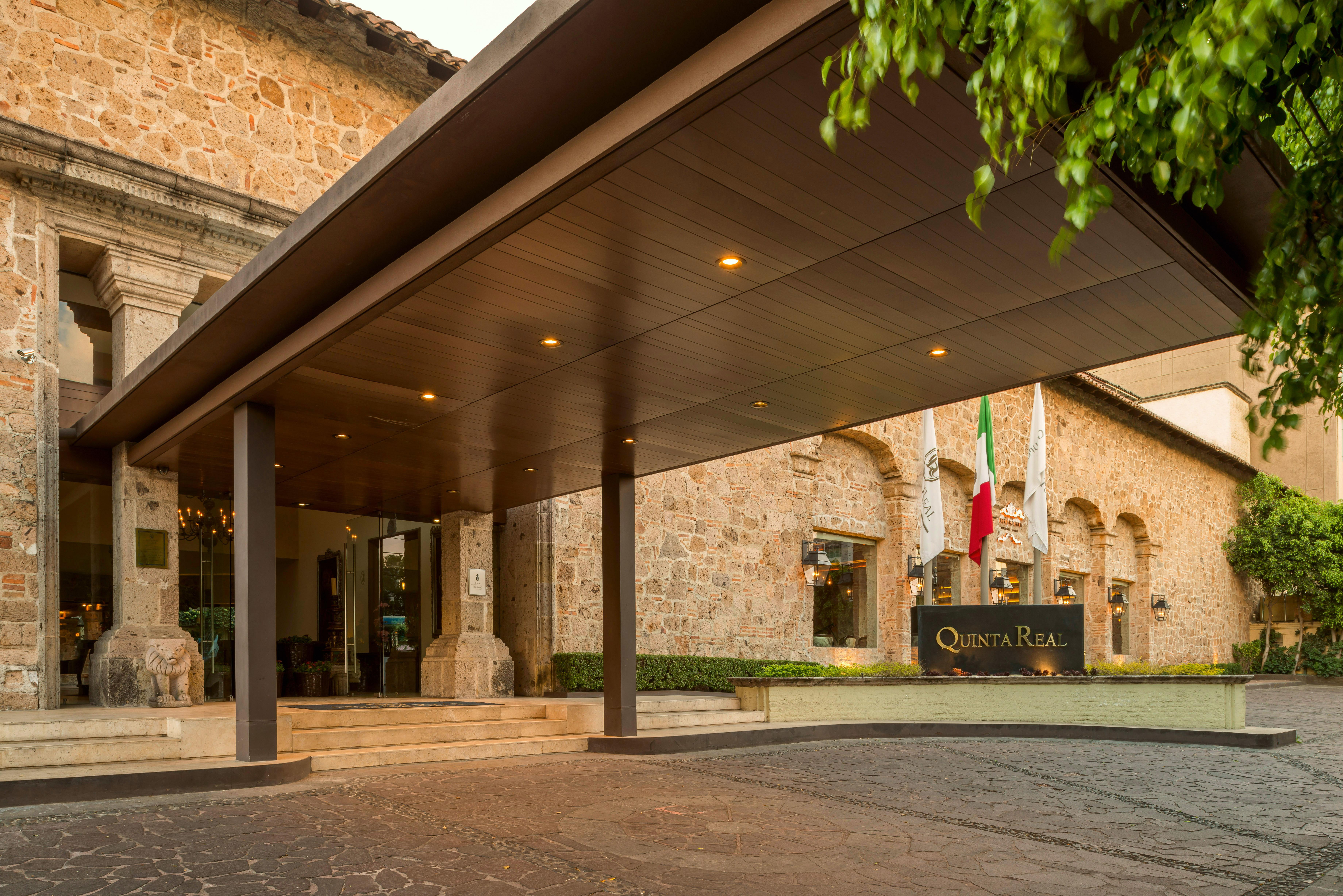 Hotel Quinta Real Guadalajara Extérieur photo