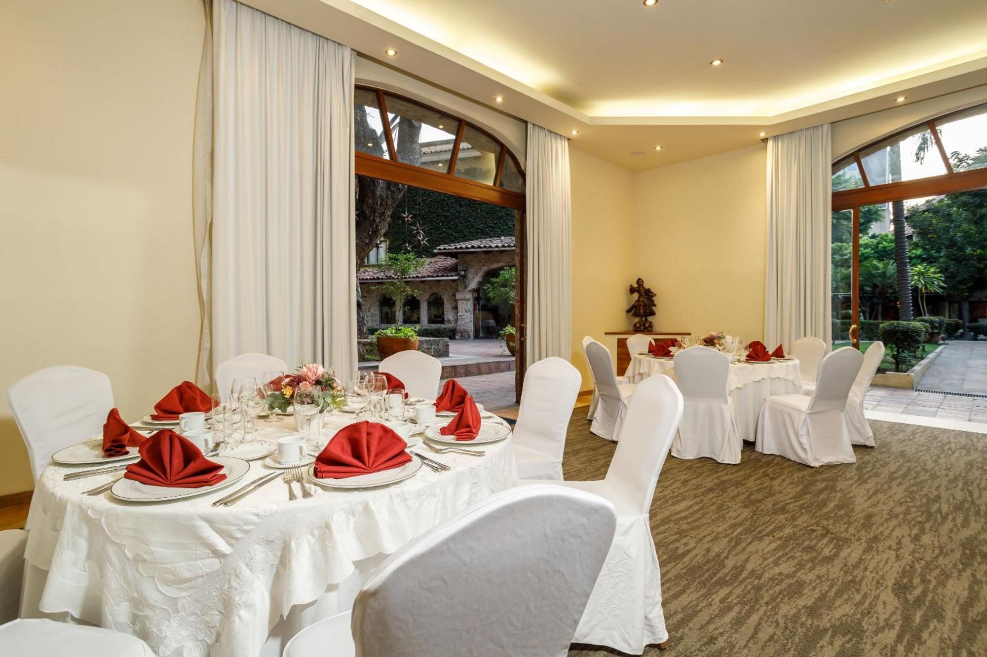 Hotel Quinta Real Guadalajara Extérieur photo