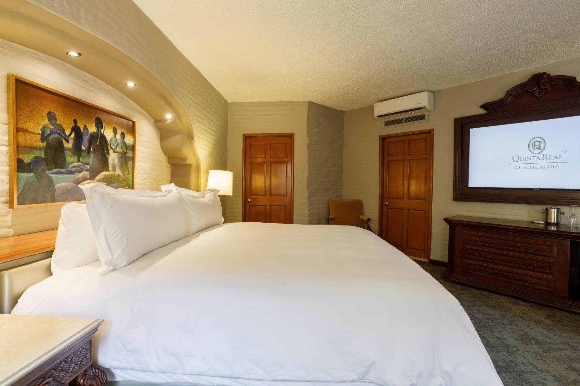 Hotel Quinta Real Guadalajara Extérieur photo